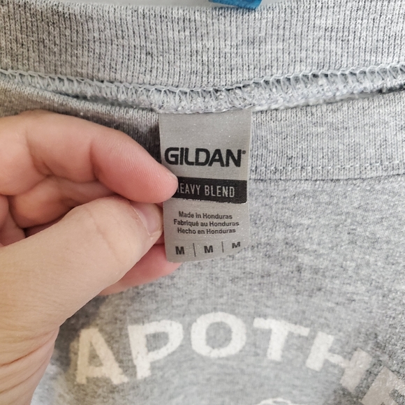 Schitt's Creek Sweatshirt Medium - Picture 2 of 4